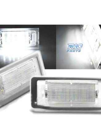 LUCI TARGA A LED AUDI TT 98-06