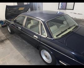 Jaguar xj40 Daimler