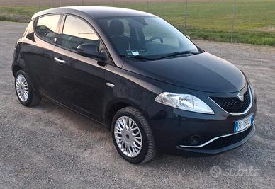 Lancia Ypsilon 1.2 69 CV 5 porte GPL Ecochic Gold