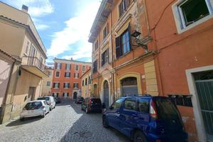 3 LOCALI A ALBANO LAZIALE