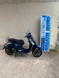 Piaggio Vespa 300 GTS hpe SuperTech