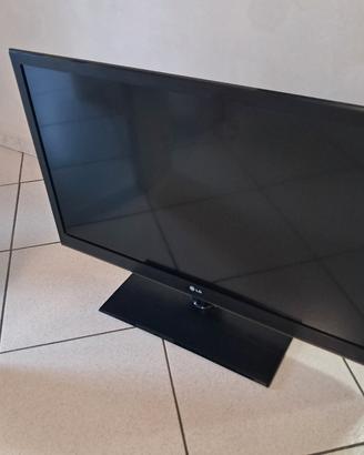 TELEVISORE. LED LG  46 POLLICI.  HD- 