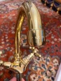 Splendido miscelatore in metallo dorato retro