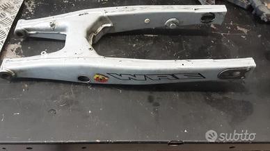 Forcellone IN FERRO HUSQVARNA WR CR 125 TE ANNO 06