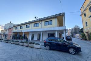 Oltre 3 vetrine a Olbia