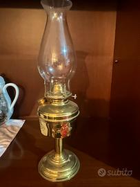 Lampada a olio vintage