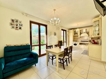 CASA SEMINDIPENDENTE A SAN BENEDETTO DEL TRONTO