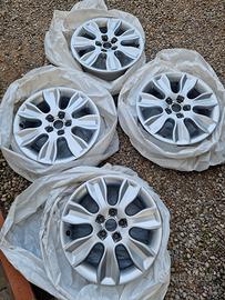 Set 4 cerchi originali Audi A1 6×16