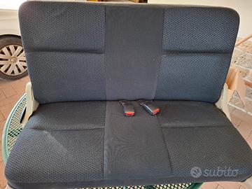 Sedile 6° e 7° posto Nissan Terrano 2