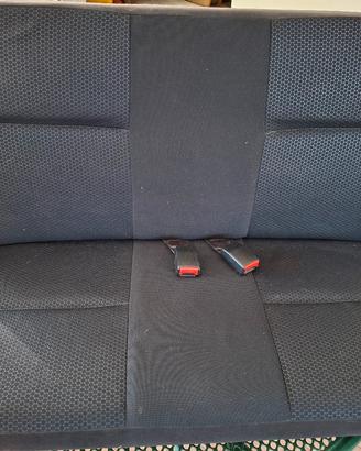 Sedile 6° e 7° posto Nissan Terrano 2
