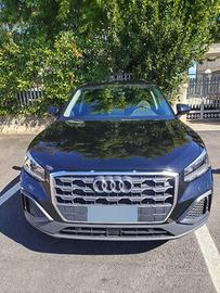 Audi Q2 nera
