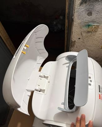Lettiera intelligente/autopulente per gatti