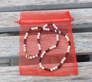 Collana Perle e Granato