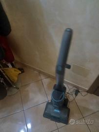 Scopa elettrica aspira e lava