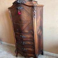 Secrétaire di pregio