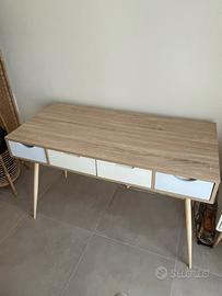 Scrivania legno nordica