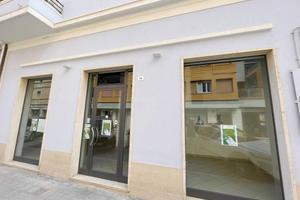 Immobile di 125 m² con 2 locali a Falconara Maritt