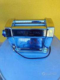 Sfogliatrice elettrica professionale Imperia R220