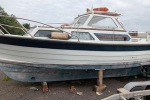 Cabinato norvegese SAGA AK 27 senza motore (8.70)