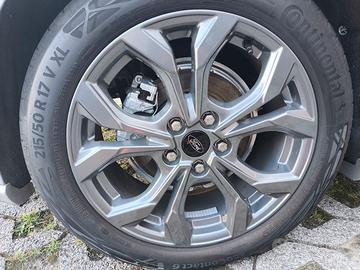 Gomme Continental e cerchi 17 Ford Focus 