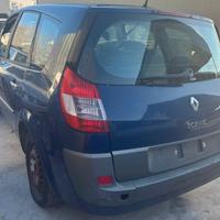RENAULT GRAND SCENIC per ricambi usati