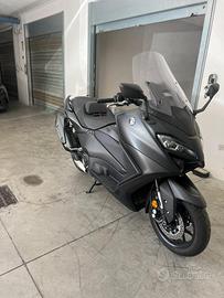 Tmax 560