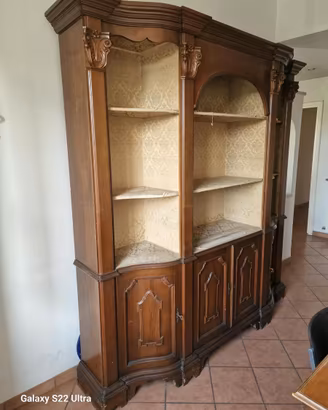 Libreria Classica Sagomata In Legno