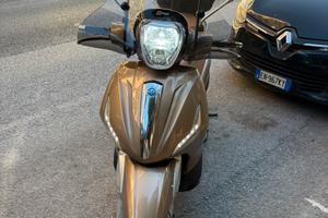 Piaggio Beverly 300