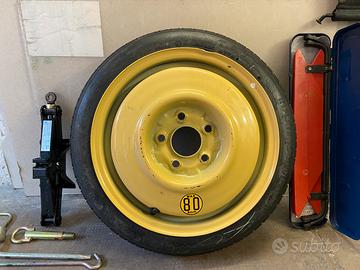 Ruota scorta Mazda 3 (2006>2013) e kit attrezzi