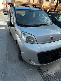 fiat qubo anno 2010 con gancio traino