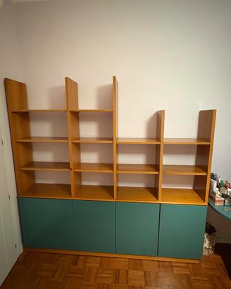 Libreria Molteni con scrivania e comodino
