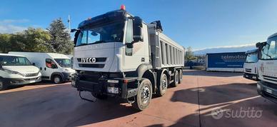 Iveco trakker 450 ribaltabile posteriore