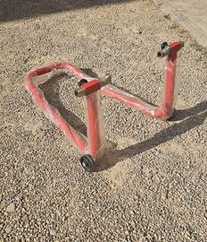 Cavalletto per manutenzione moto