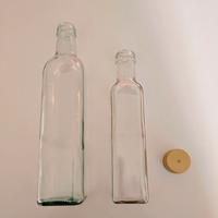 Lotto bottiglie più tappi