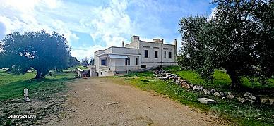 Massafra villa con 32 ettari