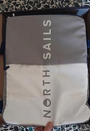 zaino North Sails da 24 litri misura 20x30x40 cm 