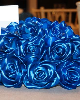 Rose in raso fatte a mano per addobbi