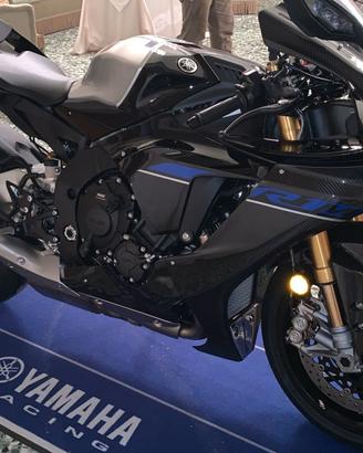 YZF R1M NUOVA 0 km ( N° 3714)