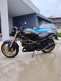 Ducati Monster 900