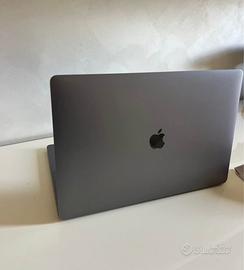 MacBook Pro 16″ (2019) i9 – 32 GB – 1 TB –