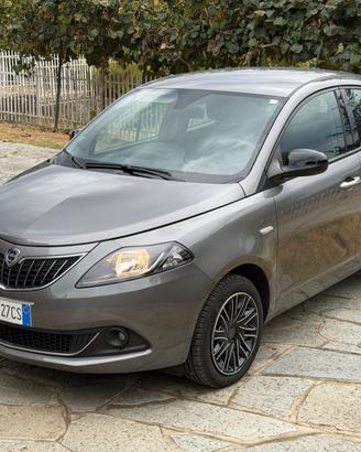 Lancia Ypsilon 1.0 FireFly 5 porte S&S Hybrid Silv
