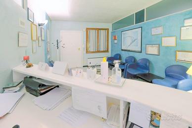 Studio Dentistico Commenda Est (RO)