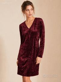 Elegante vestito corto in velluto stropicciato