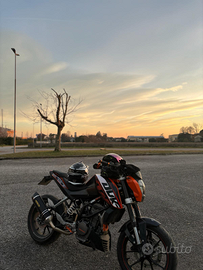 KTM Duke 125