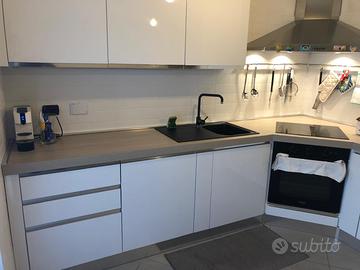 cucina moderna ad angolo