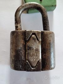 LUCCHETTO VOLM ANTICO GERMANIA D.R.G.M. D.R.P. 900