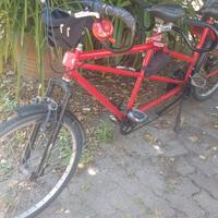 Bicicletta tandem