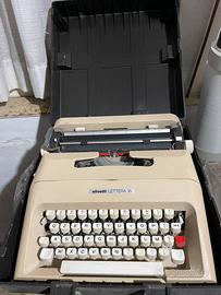 Macchina da scrivere OLIVETTI 35
