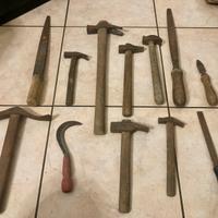 Attrezzi antichi singoli o in lotto intero