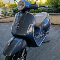 Piaggio Vespa 300 GTS - 2016